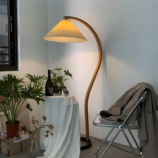 Wooden Floor Lamp Nordic Design Fishing Pleated Fabric Lampshade Classical Floor Standing Light (WH